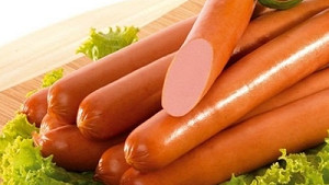 Росконтроль назвал лучшие марки сосисок в РФ: список — партнерский материал